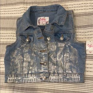 NWT Justice Jean Vest